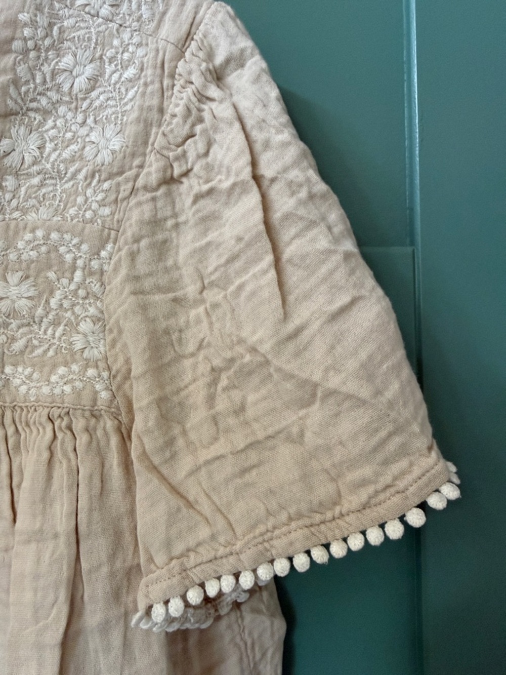 Old Navy Cream Embroidered Square-Neck Tunic Top - Picture 3 of 4